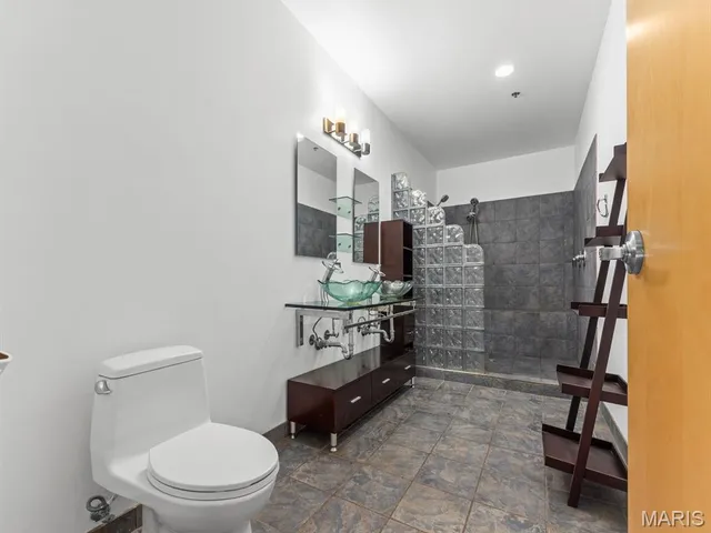 $185,000 | 721 North 17th Street, Unit 203, St. Louis, MO 63103