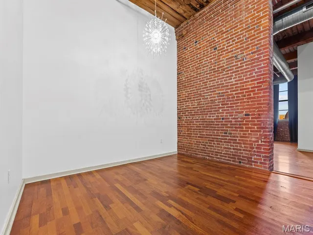 $185,000 | 721 North 17th Street, Unit 203, St. Louis, MO 63103