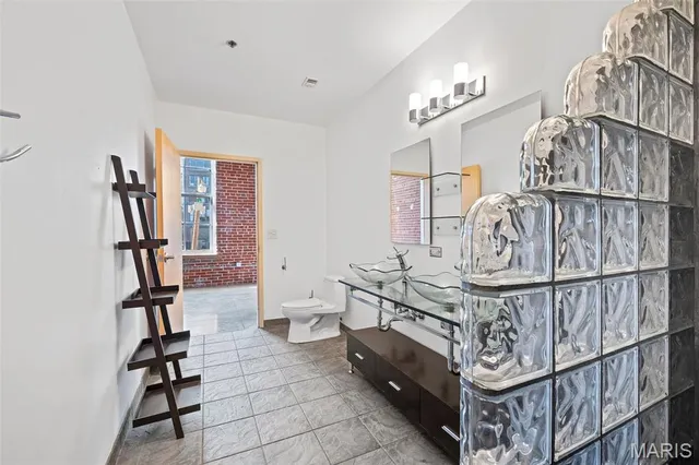 $195,000 | 721 North 17th Street, Unit 203, St. Louis, MO 63103