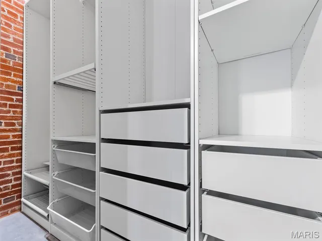 $185,000 | 721 North 17th Street, Unit 203, St. Louis, MO 63103