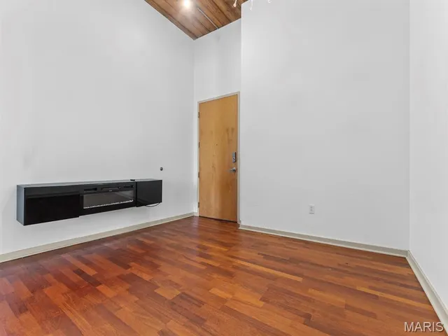 $185,000 | 721 North 17th Street, Unit 203, St. Louis, MO 63103