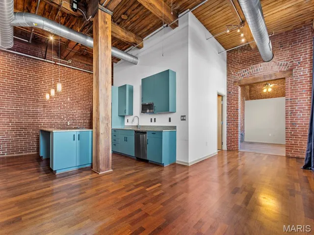 $185,000 | 721 North 17th Street, Unit 203, St. Louis, MO 63103