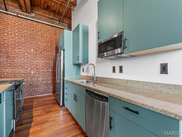 $185,000 | 721 North 17th Street, Unit 203, St. Louis, MO 63103