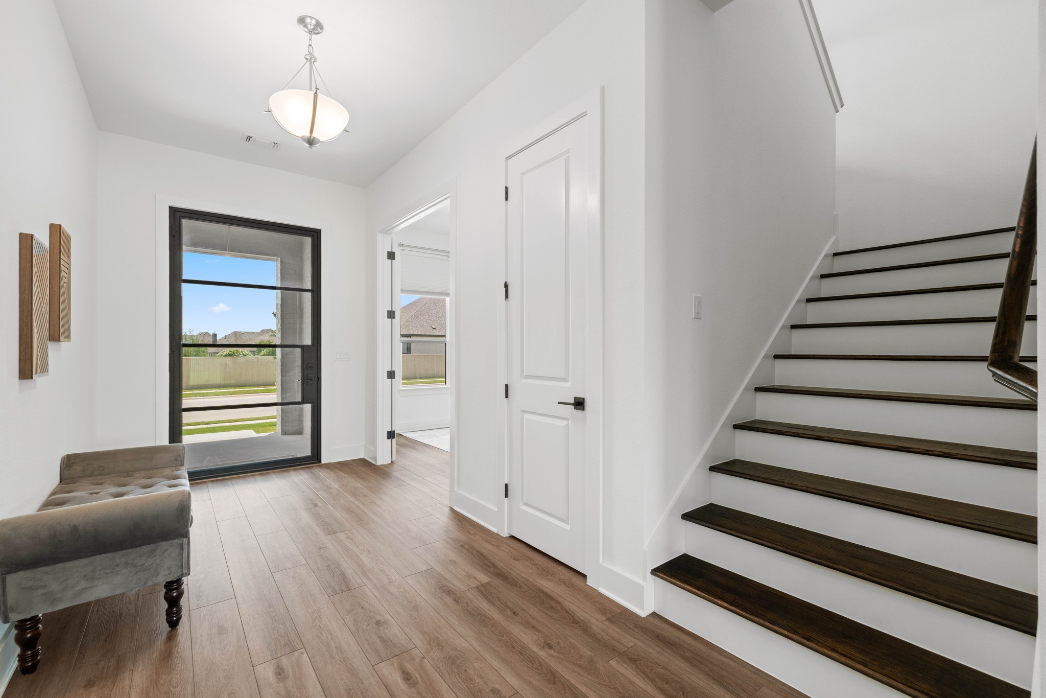 505 Travita Road Georgetown, TX 78628 - Photo 3 of 40
