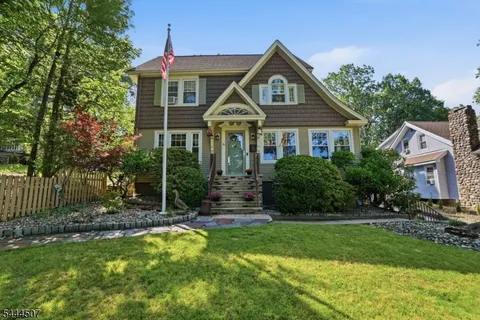 $649,000 | 16 Arlington Avenue, Caldwell, NJ 07006