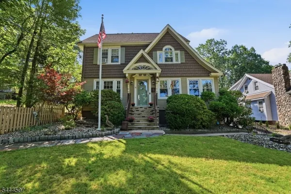 $649,000 | 16 Arlington Avenue, Caldwell, NJ 07006