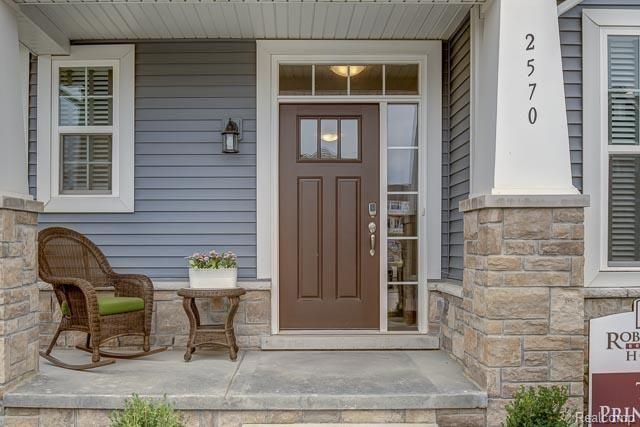 2551 Massoit Road Royal Oak, MI 48073 - Photo 8 of 47 666716658975929_20180817_2570_massoit_final_web_1_of_27.jpg