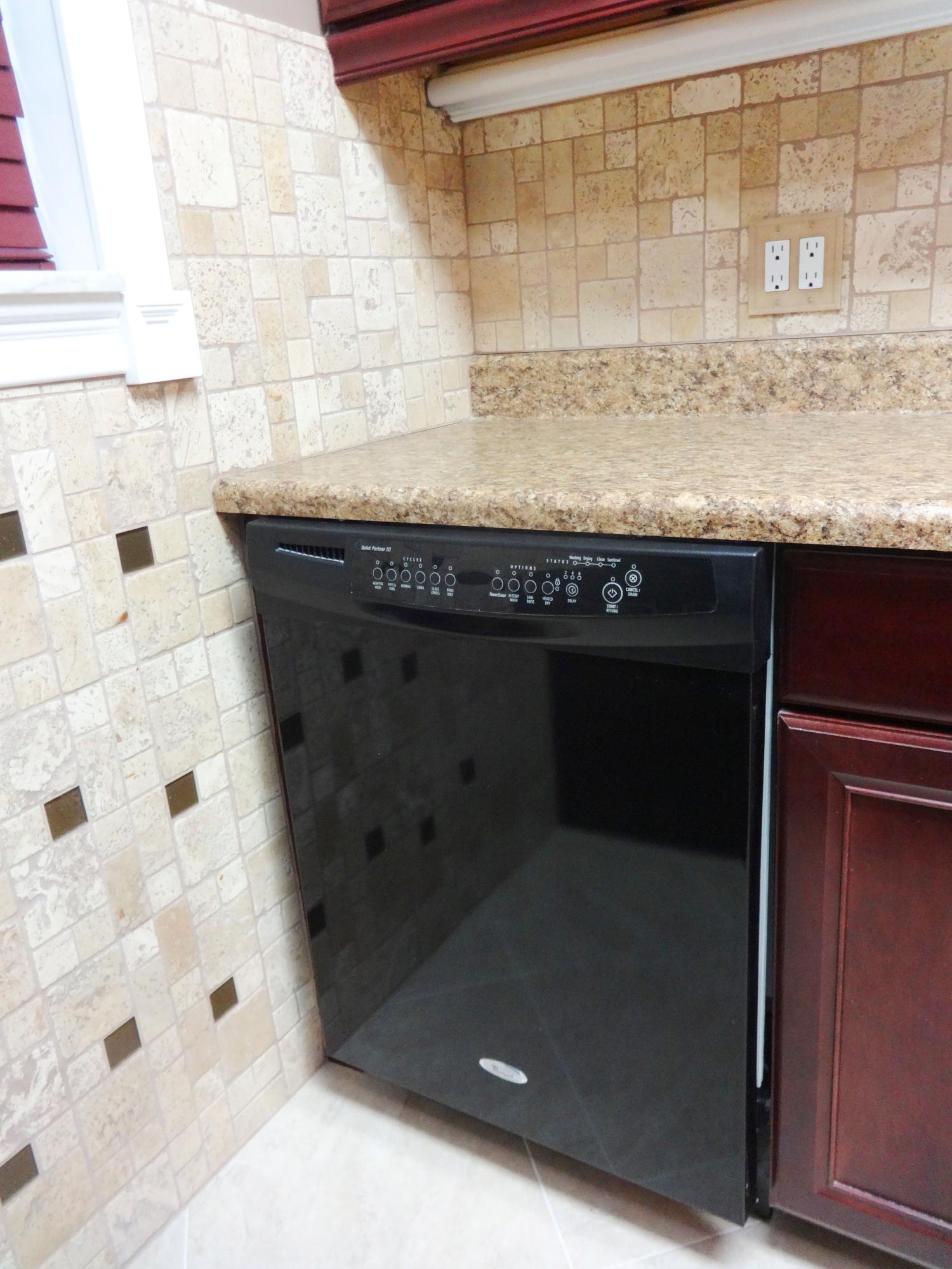550 Southwest 2nd Avenue, Unit 129 Boca Raton, FL 33432 - Photo 6 of 23 All Whirlpool appliances!