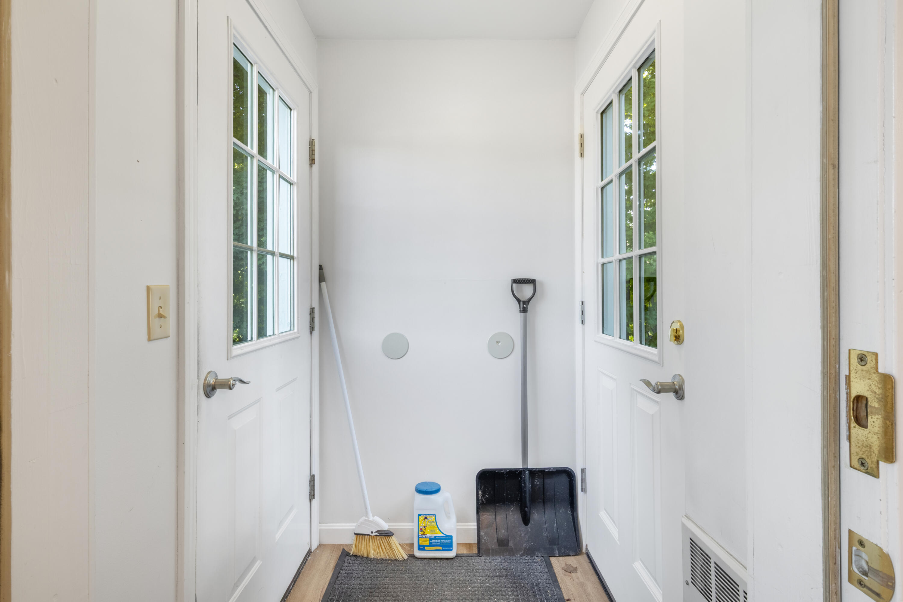 164 Main Street Gorham, ME 04038 - Photo 63 of 83 Dr Office Entry