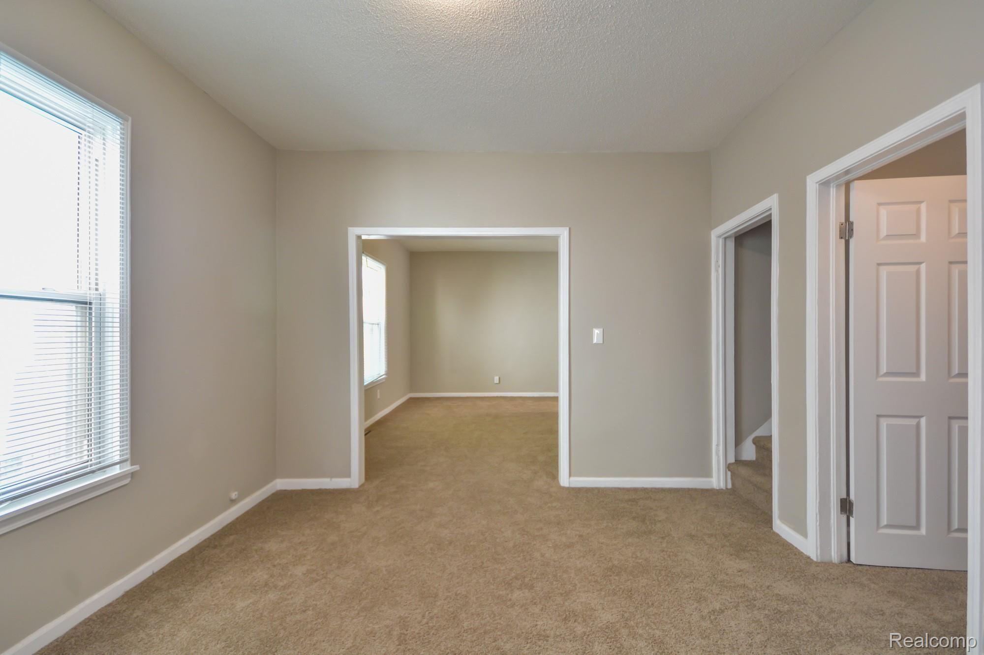 77 Pine Street River Rouge, MI 48218 - Photo 3 of 19 DSC_3577.jpg