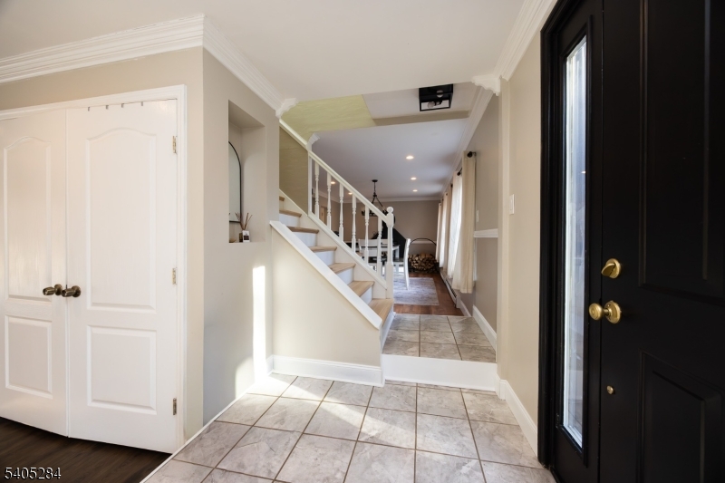 8 Luchetti Way Newton, NJ 07860 - Photo 4 of 20 a view of entryway and hall with a rug