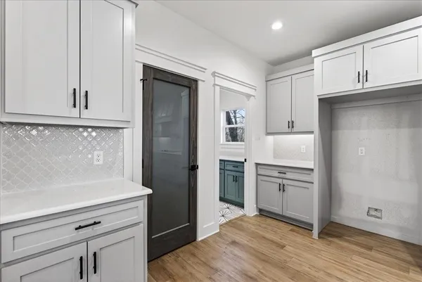 $575,000 | 114 Castlewood Road, Enchanted Oaks, TX 75156