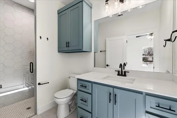 $575,000 | 114 Castlewood Road, Enchanted Oaks, TX 75156