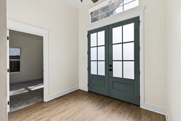 $575,000 | 114 Castlewood Road, Enchanted Oaks, TX 75156