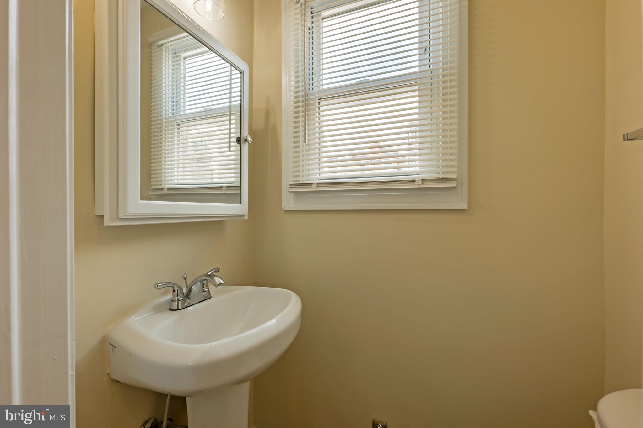 45 R Street Northwest, Unit 2 Washington, DC 20001 - Photo 10 of 28