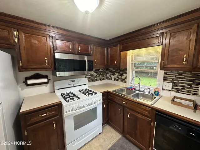 $125,000 | 4462 West Hines Street, Farmville, NC 27828