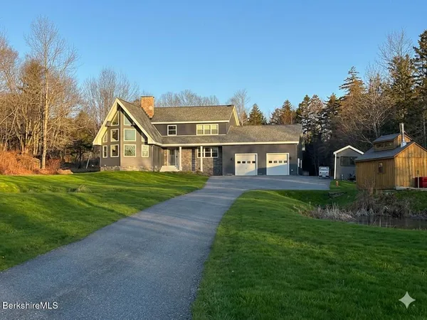 $879,900 | 141 Griffin Hill Road, Savoy, MA 01256