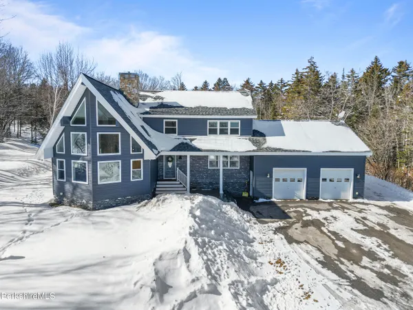 $899,900 | 141 Griffin Hill Road, Savoy, MA 01256