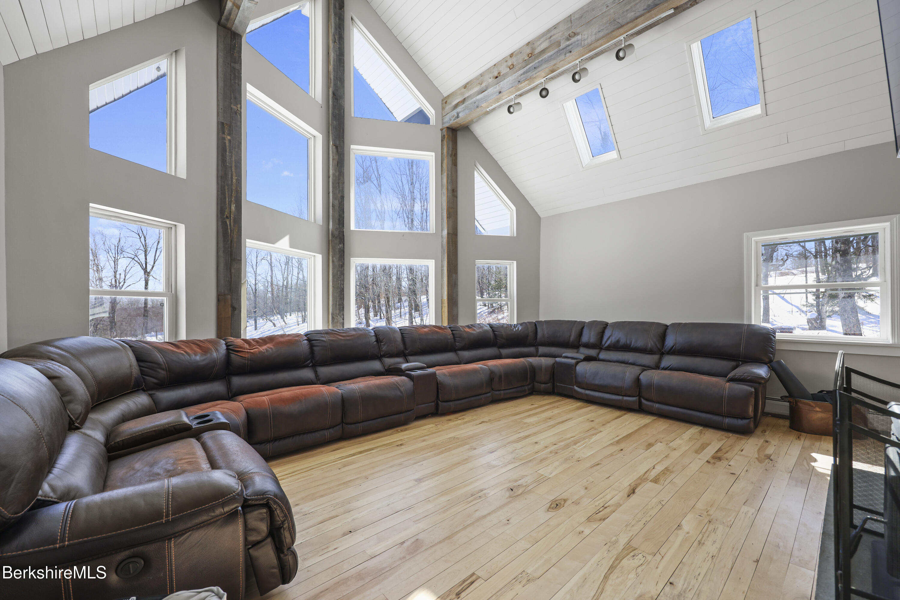 141 Griffin Hill Road Savoy, MA 01256 - Photo 24 of 75 Living Room