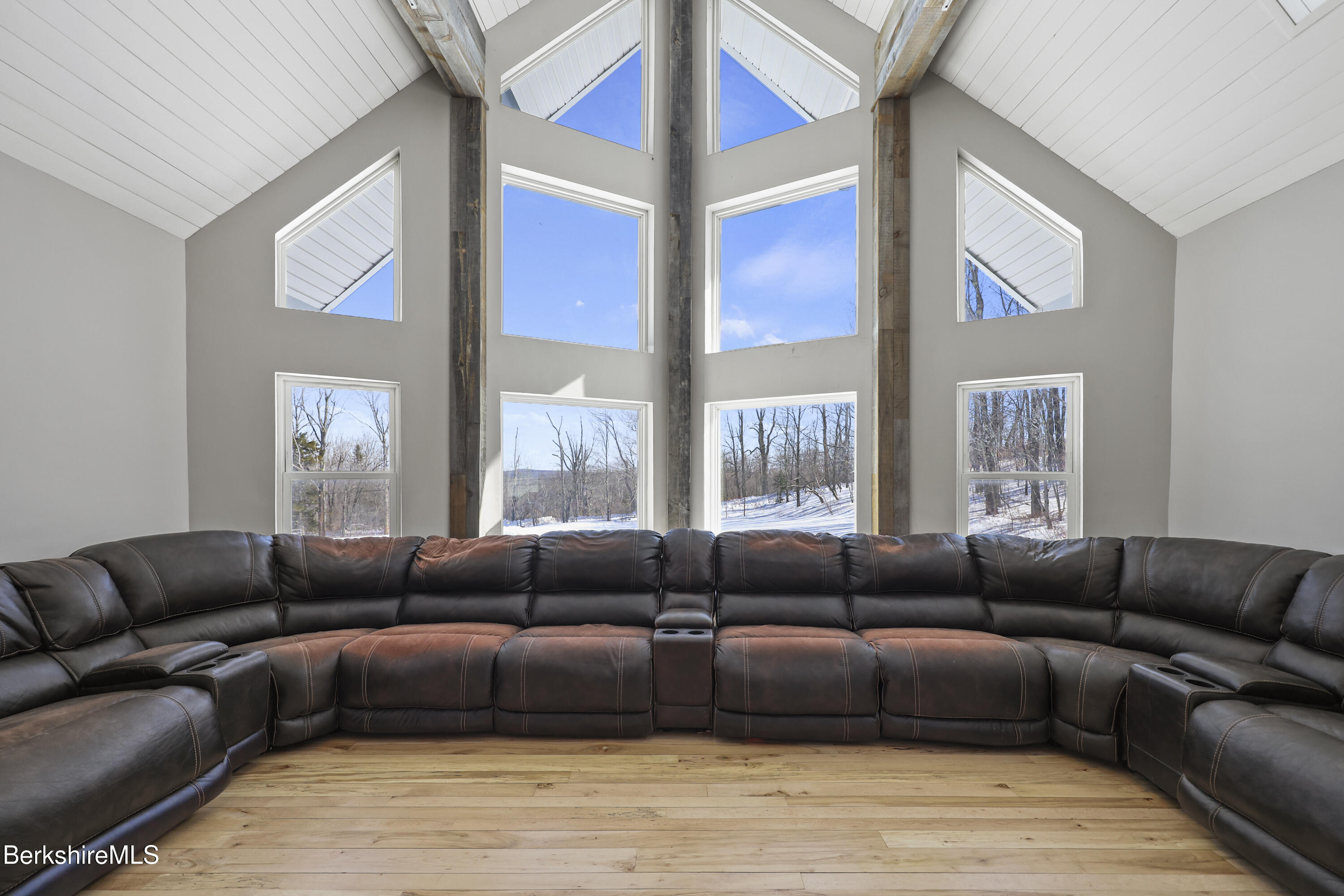 141 Griffin Hill Road Savoy, MA 01256 - Photo 25 of 75 Living Room