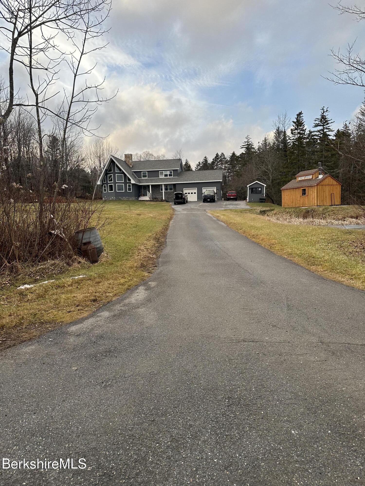 141 Griffin Hill Road Savoy, MA 01256 - Photo 5 of 73 Private Drive