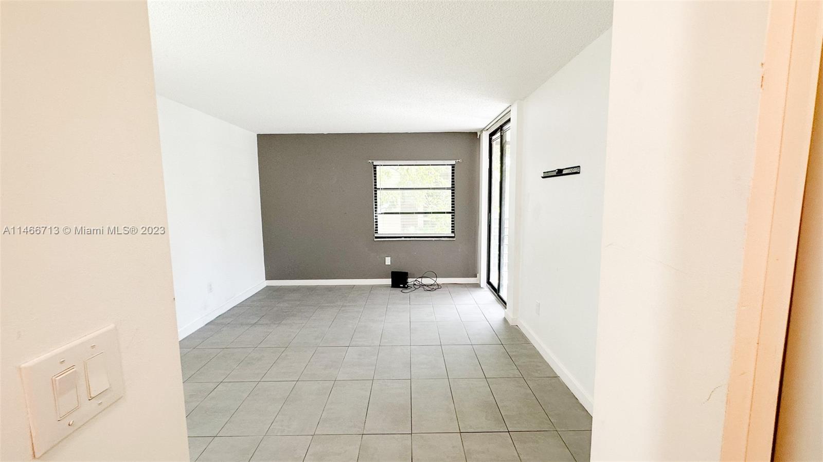 California Club Miami, FL 33179 - Photo 13 of 40