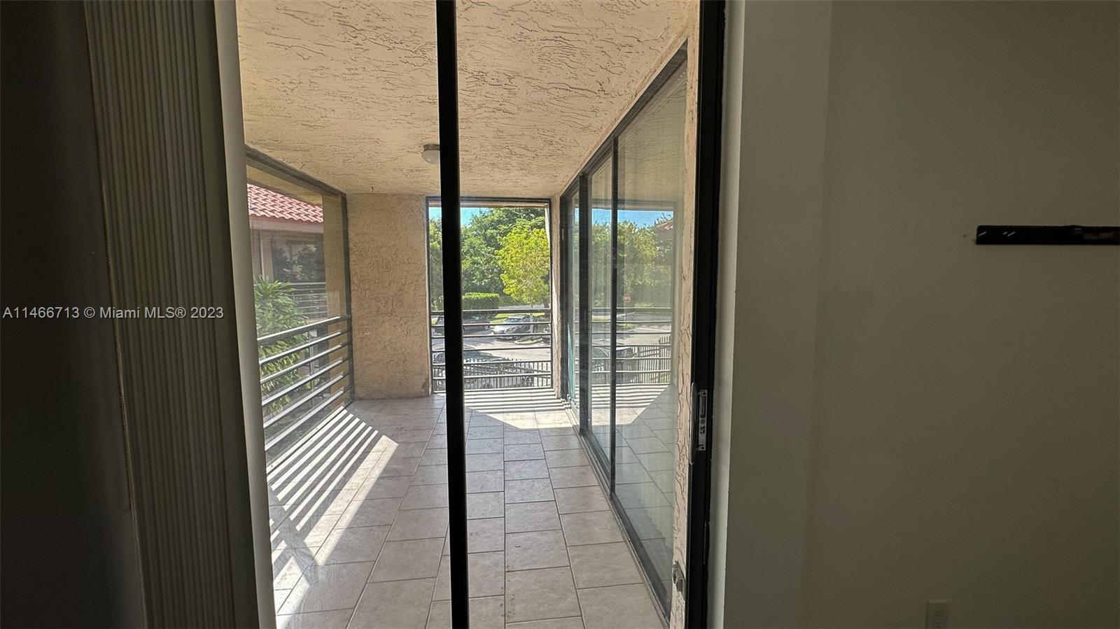 California Club Miami, FL 33179 - Photo 14 of 40