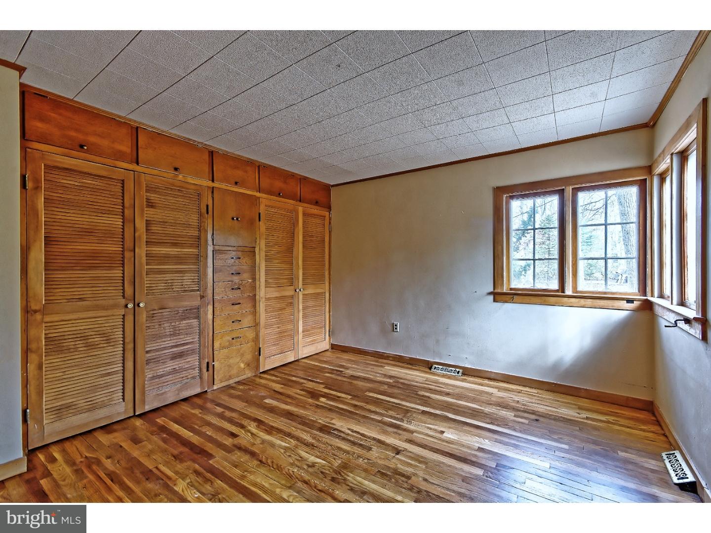 513 Yale Avenue Pitman, NJ 08071 - Photo 13 of 16 Bedroom 2