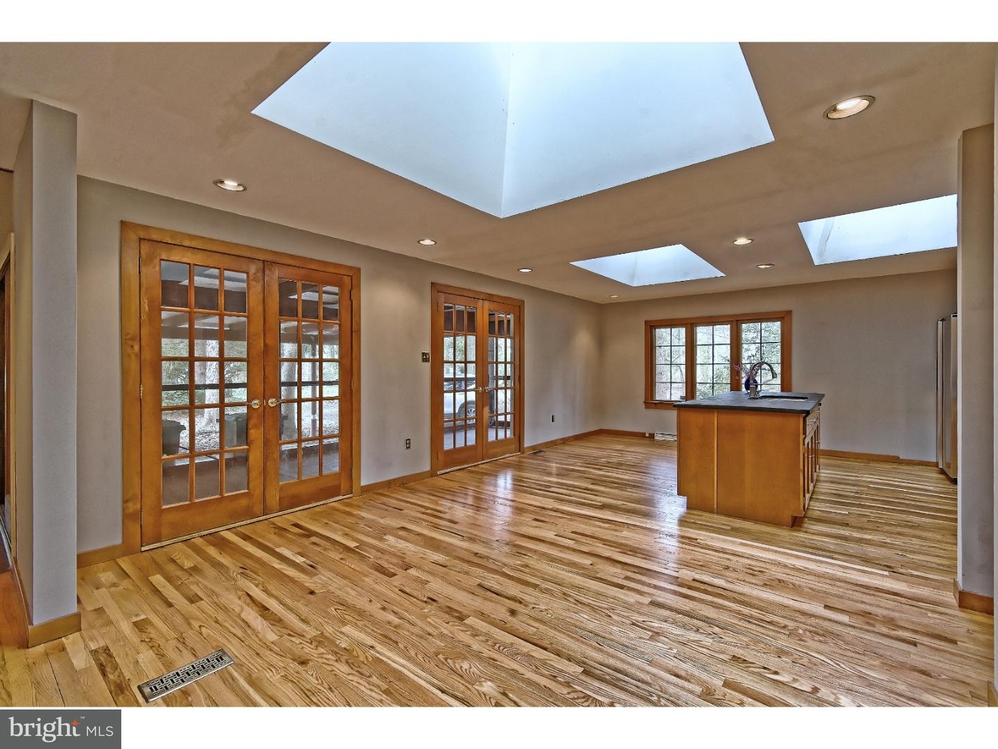 513 Yale Avenue Pitman, NJ 08071 - Photo 9 of 16 Dining Room