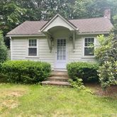 $1,900 | 52 A Leetes Island Road, Guilford, CT 06437
