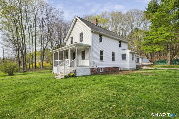 $330,000 | 654 North Main Street, Killingly, CT 06239