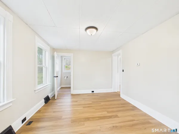 $330,000 | 654 North Main Street, Killingly, CT 06239