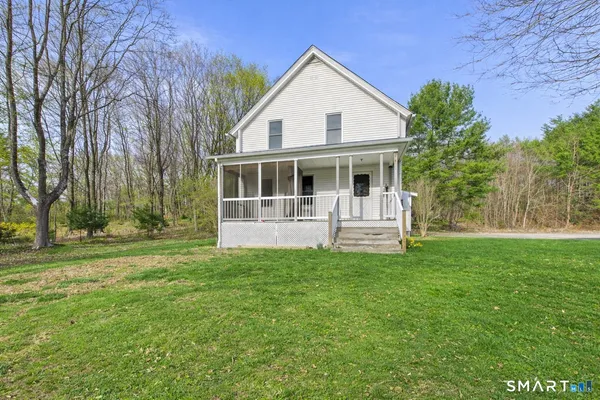 $330,000 | 654 North Main Street, Killingly, CT 06239