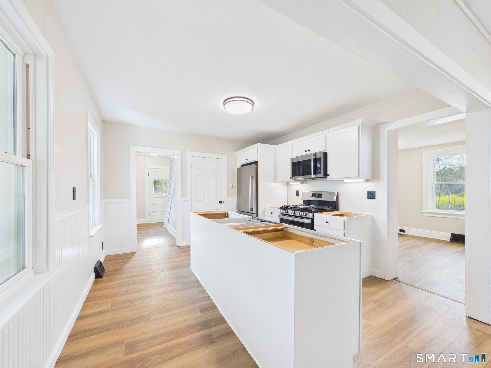 654 North Main Street Killingly, CT 06239 - Photo 9 of 25