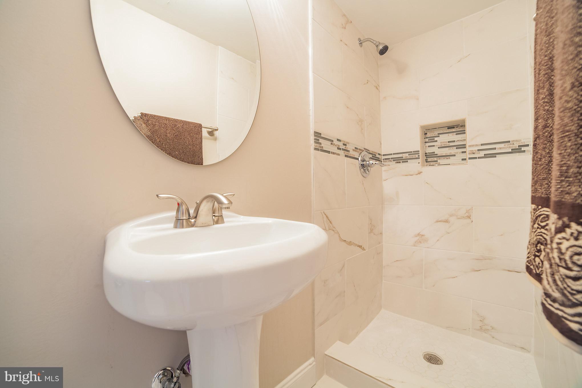 24524 Ridge Road Damascus, MD 20872 - Photo 21 of 30 Bath