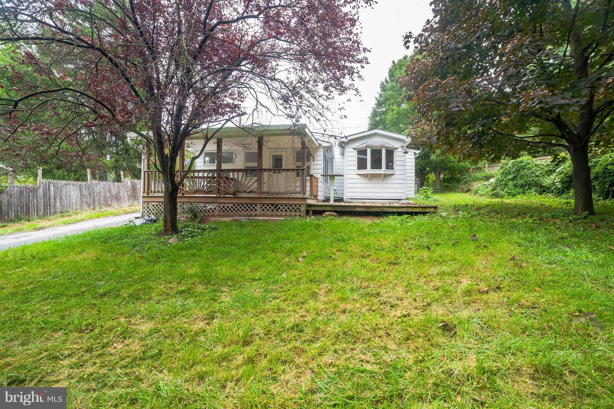 24524 Ridge Road Damascus, MD 20872 - Photo 29 of 30 Exterior (Rear)