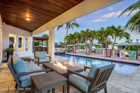 $2,350,000 | 517 Eleuthera Lane, Indian Harbour Beach, FL 32937