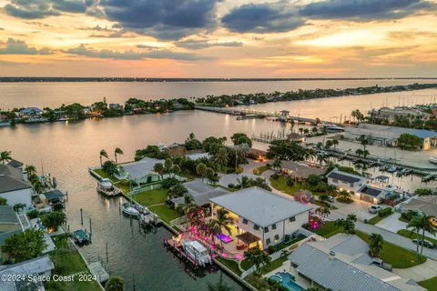 $2,350,000 | 517 Eleuthera Lane, Indian Harbour Beach, FL 32937