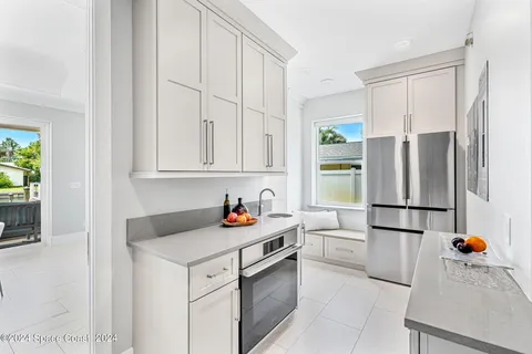 $2,350,000 | 517 Eleuthera Lane, Indian Harbour Beach, FL 32937