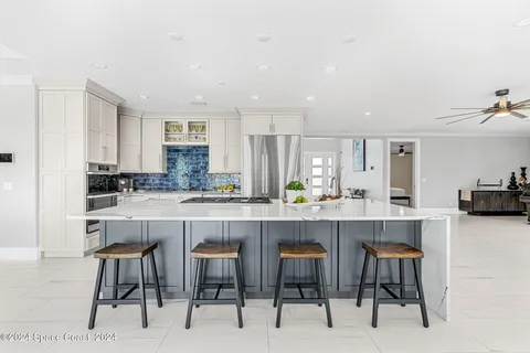 $2,350,000 | 517 Eleuthera Lane, Indian Harbour Beach, FL 32937