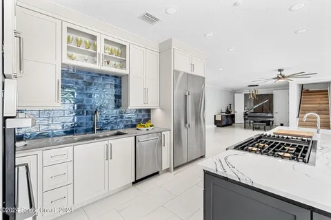 $2,350,000 | 517 Eleuthera Lane, Indian Harbour Beach, FL 32937