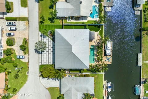 $2,350,000 | 517 Eleuthera Lane, Indian Harbour Beach, FL 32937
