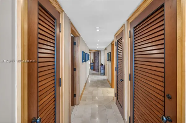 $6,900,000 | 430 Grand Bay Drive, Unit 801, Key Biscayne, FL 33149