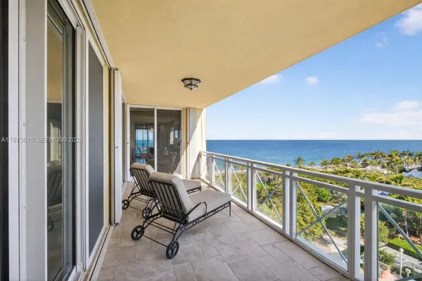 $6,900,000 | 430 Grand Bay Drive, Unit 801, Key Biscayne, FL 33149