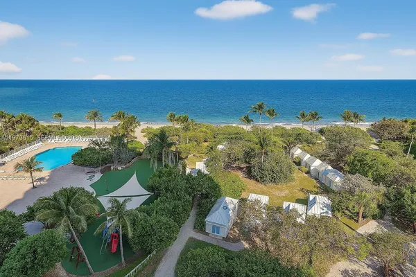 $6,900,000 | 430 Grand Bay Drive, Unit 801, Key Biscayne, FL 33149