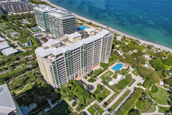 $6,900,000 | 430 Grand Bay Drive, Unit 801, Key Biscayne, FL 33149