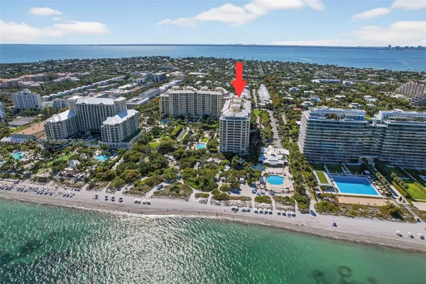 $6,900,000 | 430 Grand Bay Drive, Unit 801, Key Biscayne, FL 33149