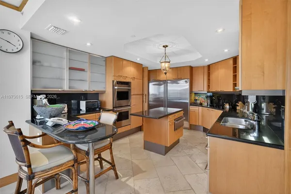 $6,900,000 | 430 Grand Bay Drive, Unit 801, Key Biscayne, FL 33149