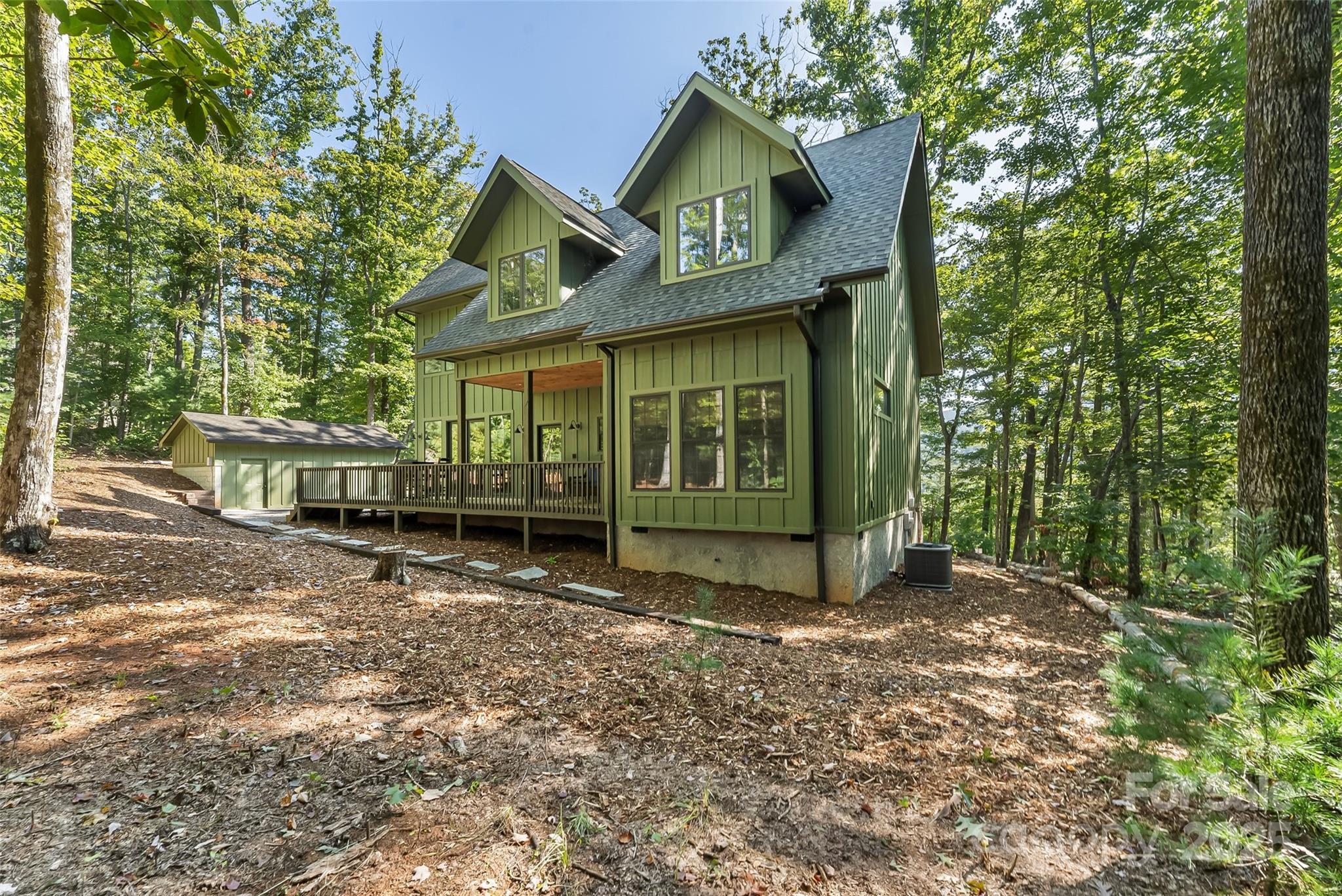 90 Clinchfield Gap Road Marion, NC 28752 - Photo 6 of 42 a view of a house with a yard