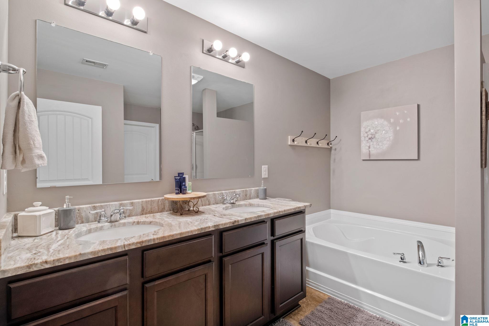 213 Leonards Court Calera, AL 35040 - Photo 19 of 38